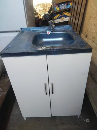 Продается умывальник полный комплект