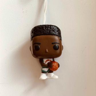 Фигурка Kinder Joy Очень странные дела