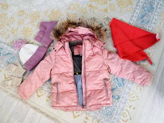 Продам зимнюю куртку для девочки