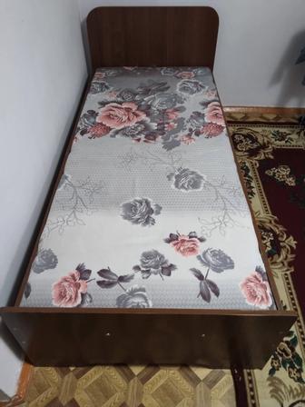 Кровать одно спальная продам