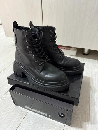 Женские зимние зимние ботинки, размер 36, черные