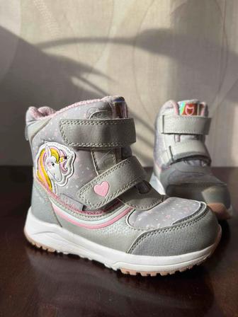 Зимние сапожки на девочку 28 р Котофей