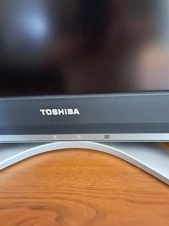 Продам Телевизор Toshiba ,оригинал. Диагональ экрана 93см.Имеется пульт.