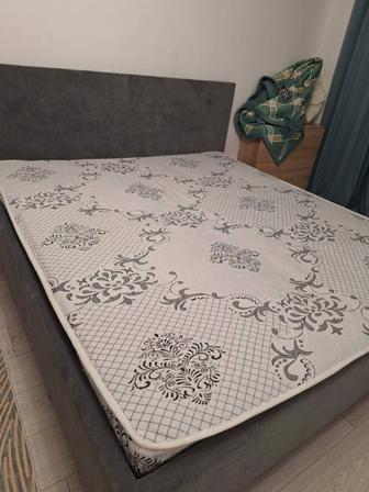 Продается кровать 180200