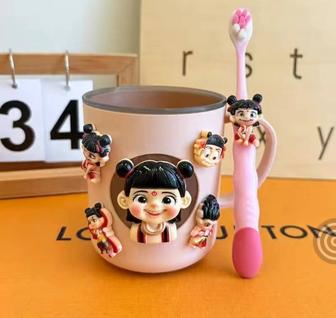 Набор детский (зубная щетка и стаканчик)