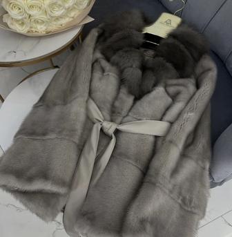 Продаю шубу норка (натуральная меховая)