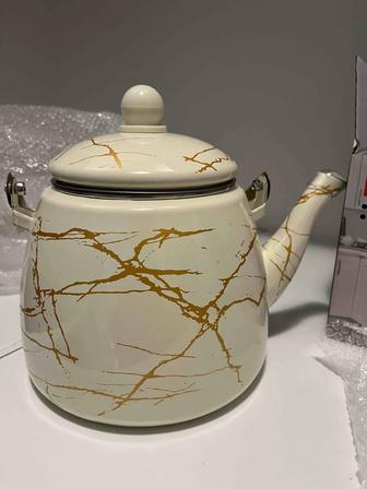 Эмалированный чайник 3,3 л. Новый.