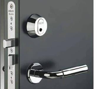 Установка и ремонт замков