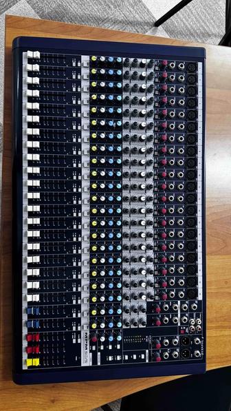 Soundcraft MPM20/2 профессиональный аналоговый микшер, 20 каналов