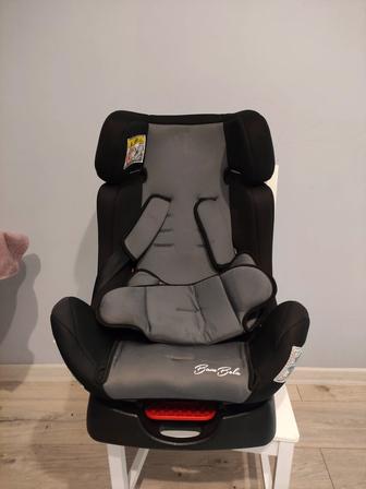 Продам автокресло детское серого цвета