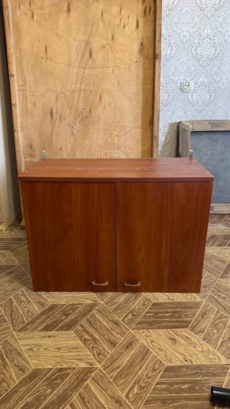 Настенный шкаф