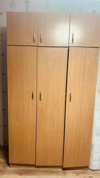 Продам шкаф