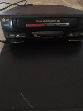 Продам видеомагнитофоны