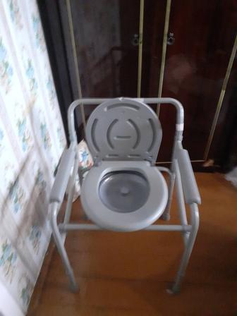 Продам кресло-туалет