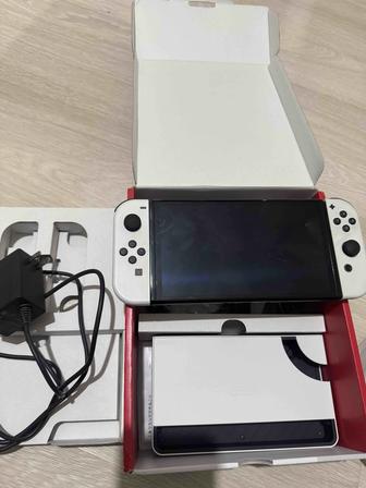 Продам nintendo switch oled