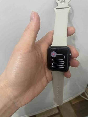 Продаю смарт часы Apple Watch