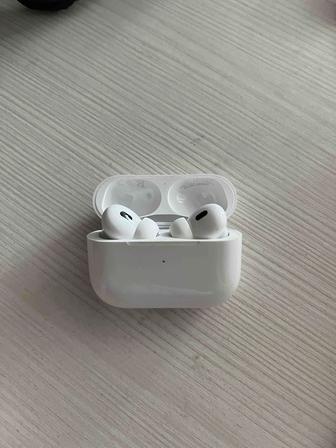 Наушники Apple AirPods Pro 2nd generation with Wireless MagSafe Charging Ca