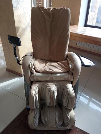 Продам массажное кресло бу