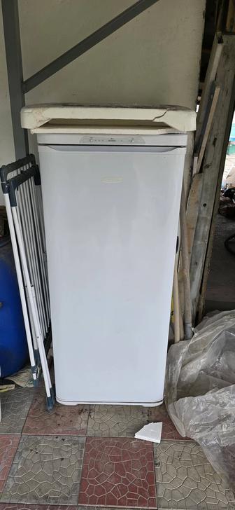 Продам морозильную камеру
