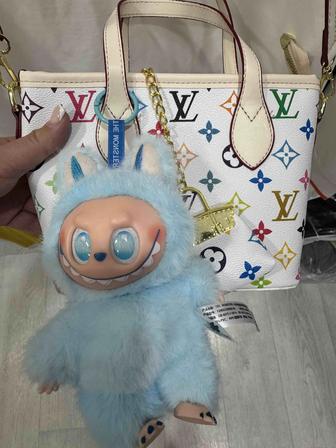 Лабубу игрушка