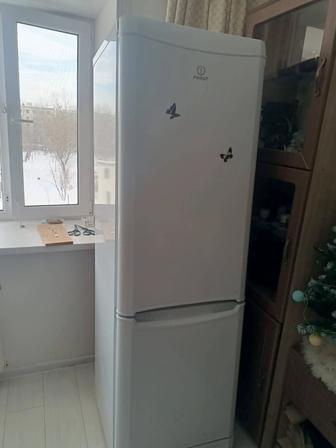 Холодильник индезит