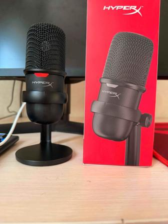 HyperX SoloCast HMIS1XXXBK/G Почти новый, идеален для стримов и подкаст
