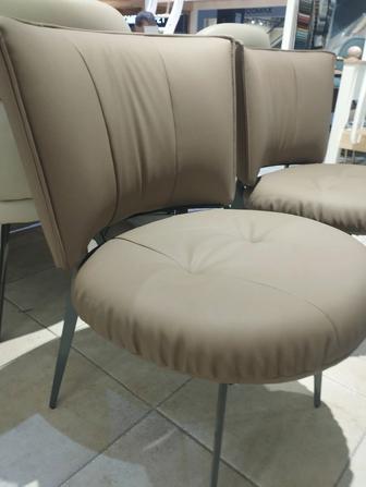 Стулья для офиса, дома