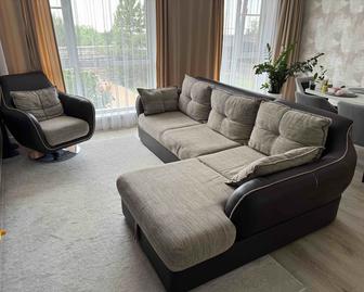Продам б/у диван и кресло за символическую цену