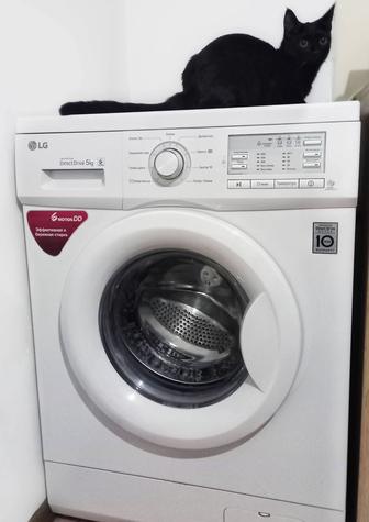 Продаю стиральную машину