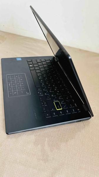 Продаю ноутбук Asus
