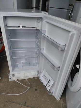 Продам холодильник новый