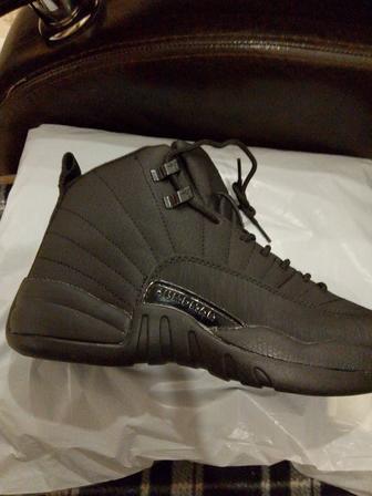 Продам баскетбольные кроссовки