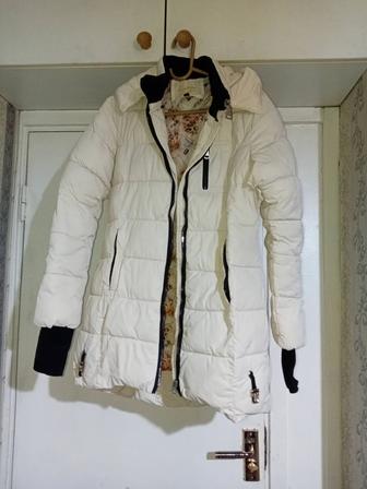 Куртка зимняя бежевая 46р

можно на обмен варианты предлагайте в личку