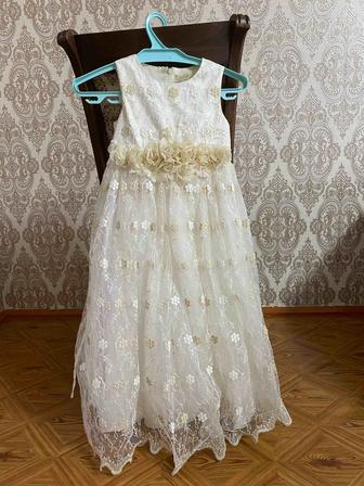 Продам детские платья по низкой цене