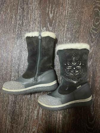 Сапожки натуральные для девочки 27 р