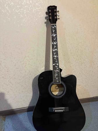 Продаю гитару срочно