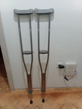 Продаются костыли