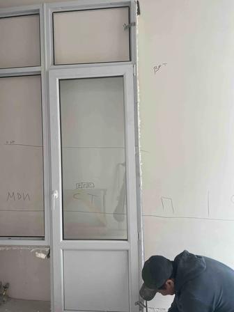 Окно балкона