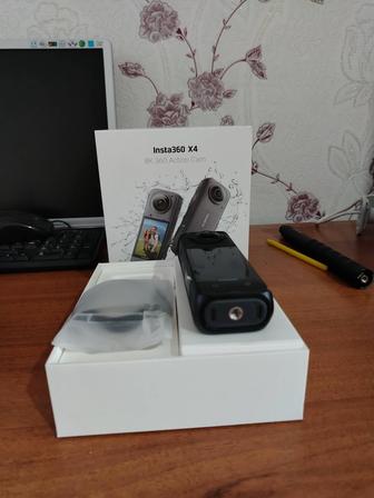 экшн-камера insta360 x4