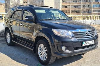 Аренда авто без водителя Toyota Fortuner 2012 г.в.