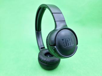 Беспроводные накладные наушники JBL TUNE 510BT с басами. Чёрный