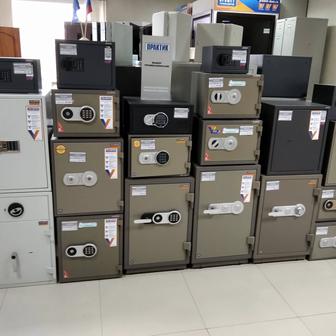 Металлические сейфы и бухгалтерские шкафы