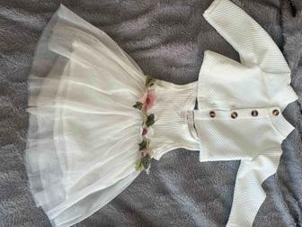 Продам 2 платья на ребенка, 3-6 месяцев