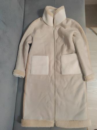 Продам белую шубу Альпака