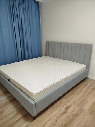 Продам двуспальную кровать