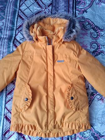 Продам детскую куртку