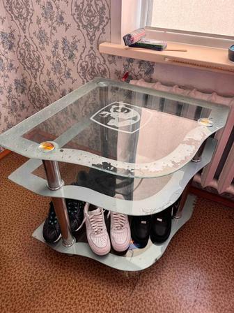 Тумба под телевизор стеклянная