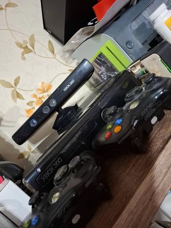 Продам игровую приставку X-Box 360