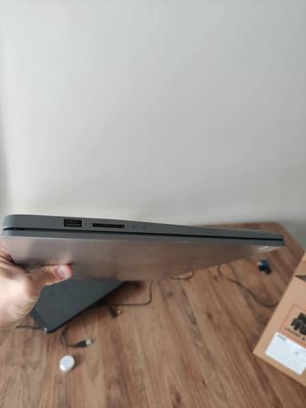 Продаю срочно ноутбук Lenovo IdeaPad Slim 3