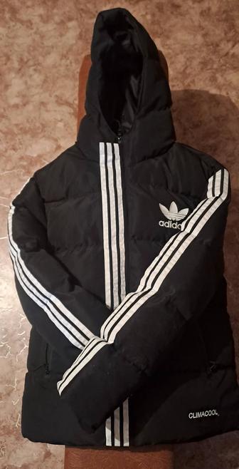 Продам куртку Adidas